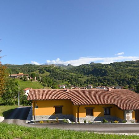 Apartamentos Fuente La Pipa Avín Kültér fotó